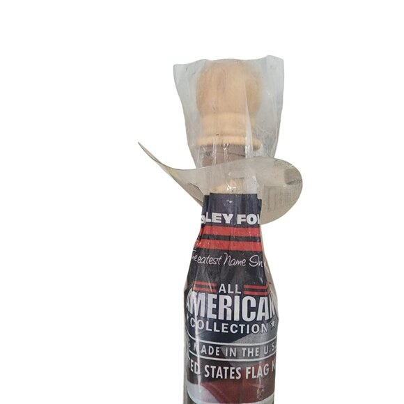 Valley Forge American Flag Set With Wooden Pole & Mounting Bracket - Picture 3 of 4